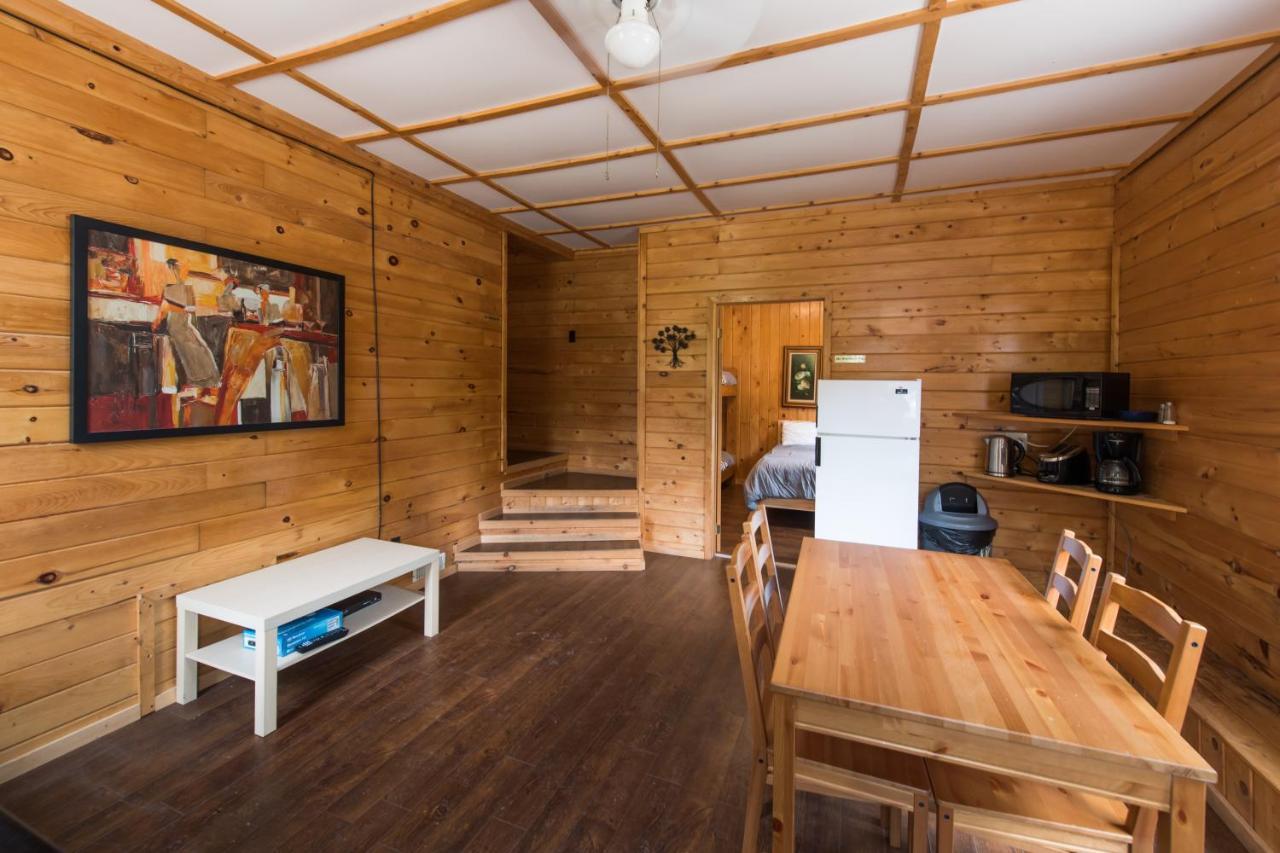 Madawaska Lodge-Cottage Dış mekan fotoğraf