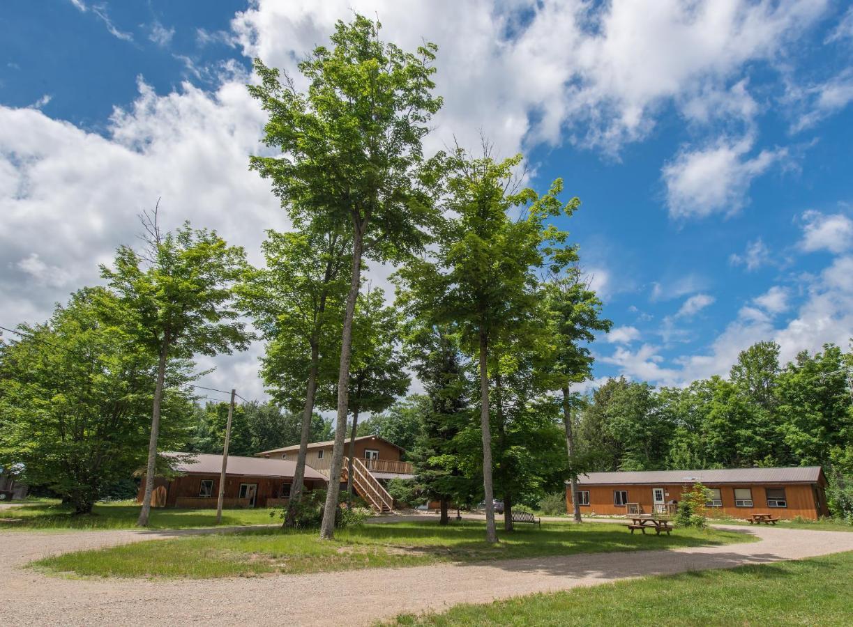 Madawaska Lodge-Cottage Dış mekan fotoğraf