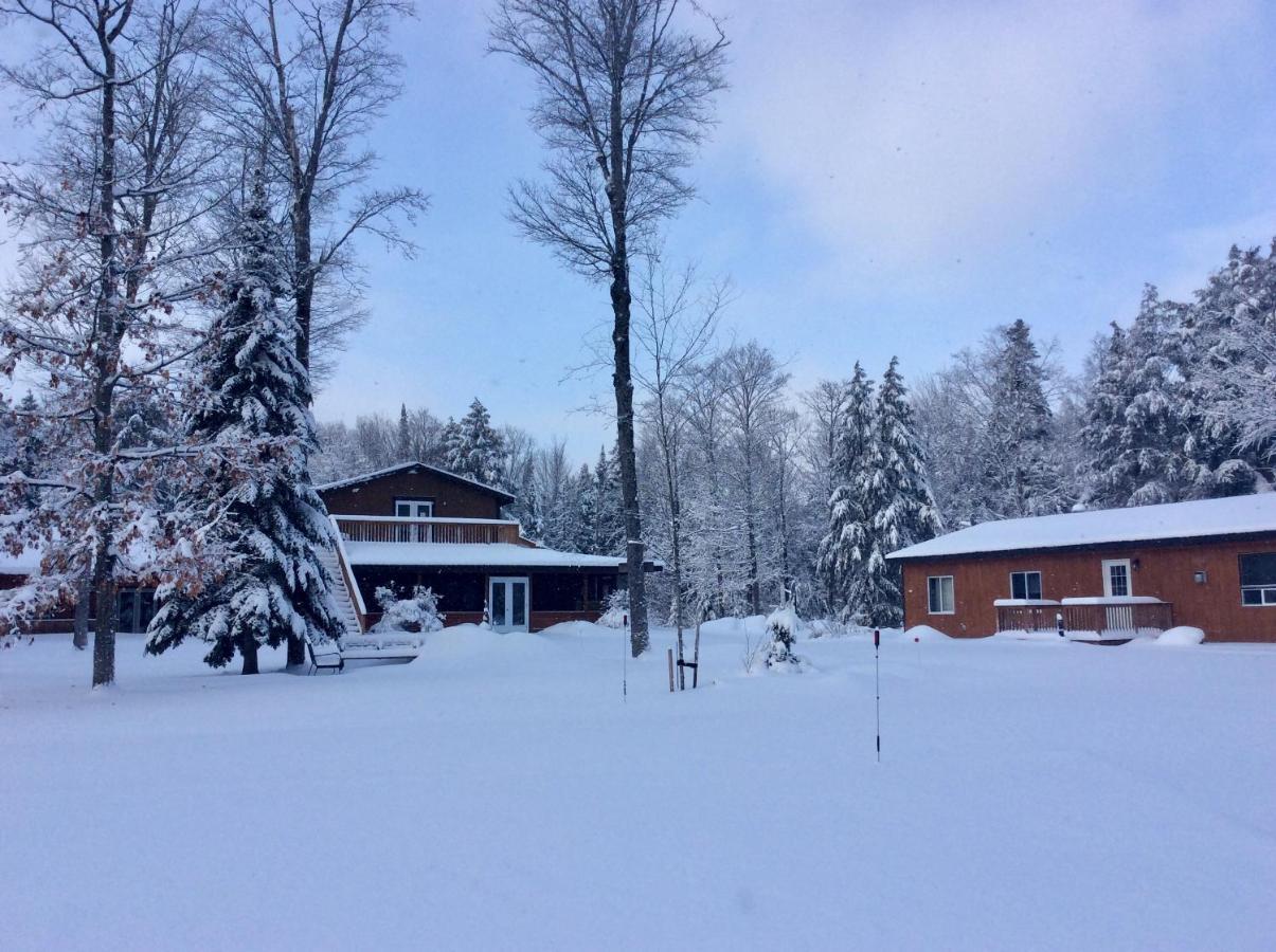 Madawaska Lodge-Cottage Dış mekan fotoğraf
