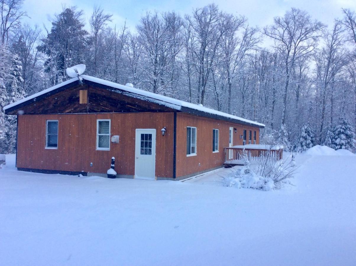 Madawaska Lodge-Cottage Dış mekan fotoğraf